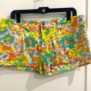 O’Neill Surfer Girl Floral Print Pocketed Shorts |Size 13